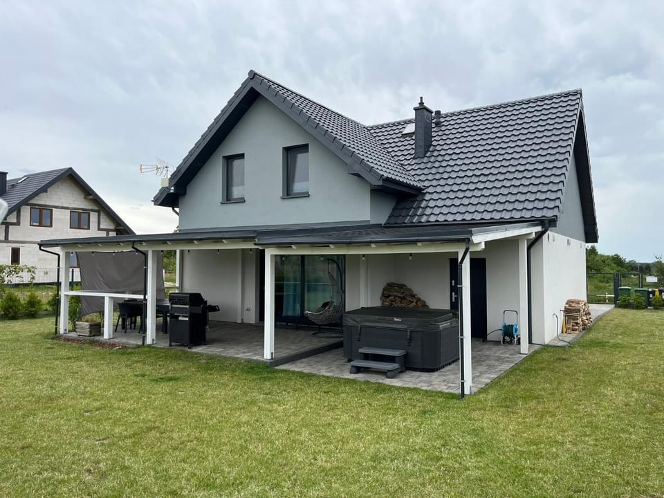 Dom nad morzem z Jacuzzi 10 osób Morze Przygód Villa in Pomeranian Voivodeship