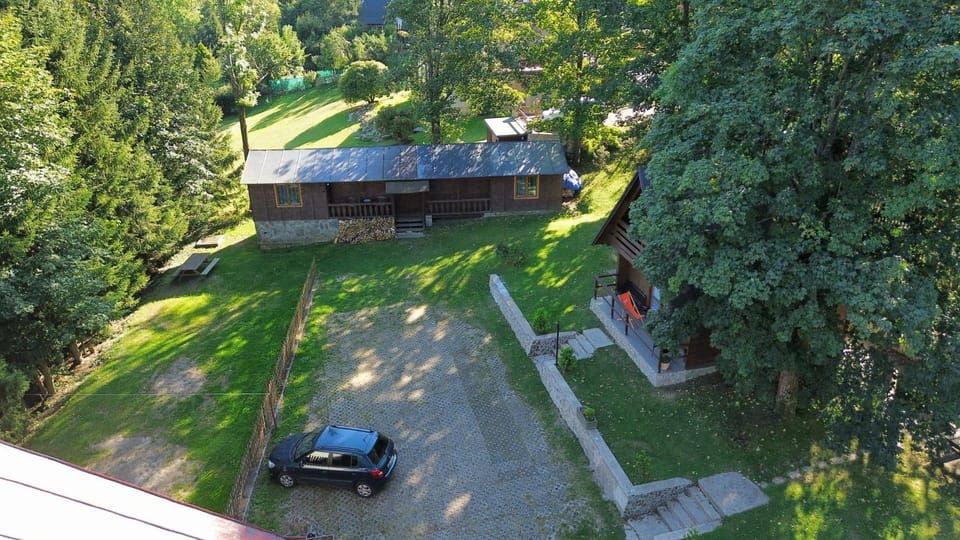 Property building, Bird's eye view, Parking
