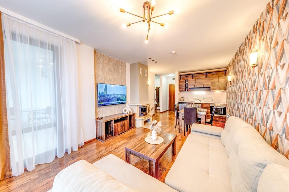 TV and multimedia, Kitchen or kitchenette, Living room, Dining area