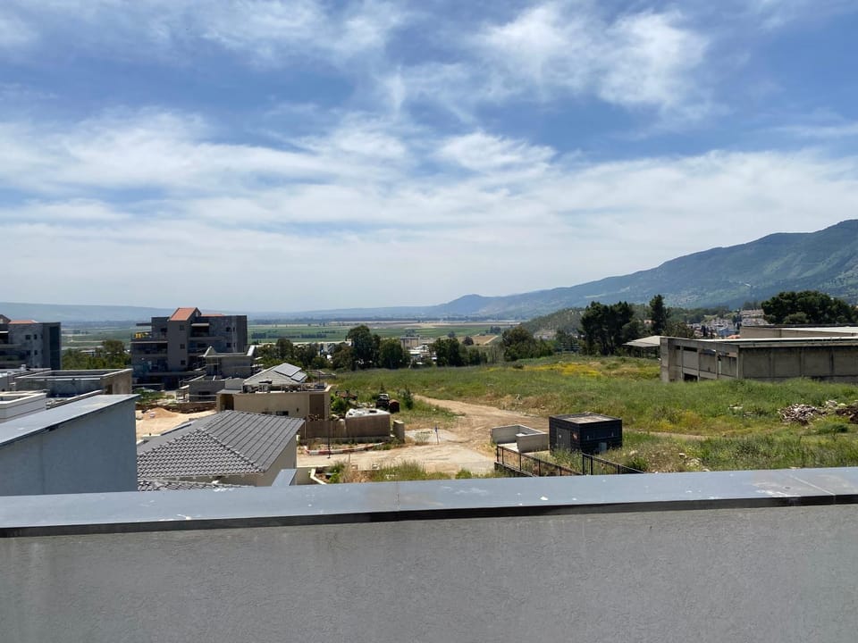 Neighbourhood, Mountain view, Street view