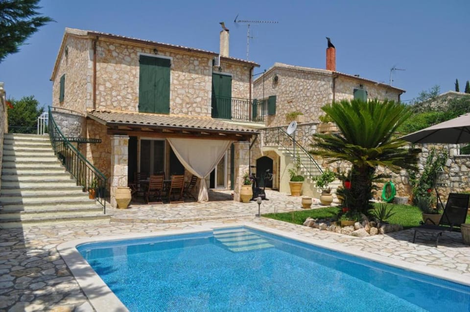Stone Pool House Gouvia House in Corfu, Greece