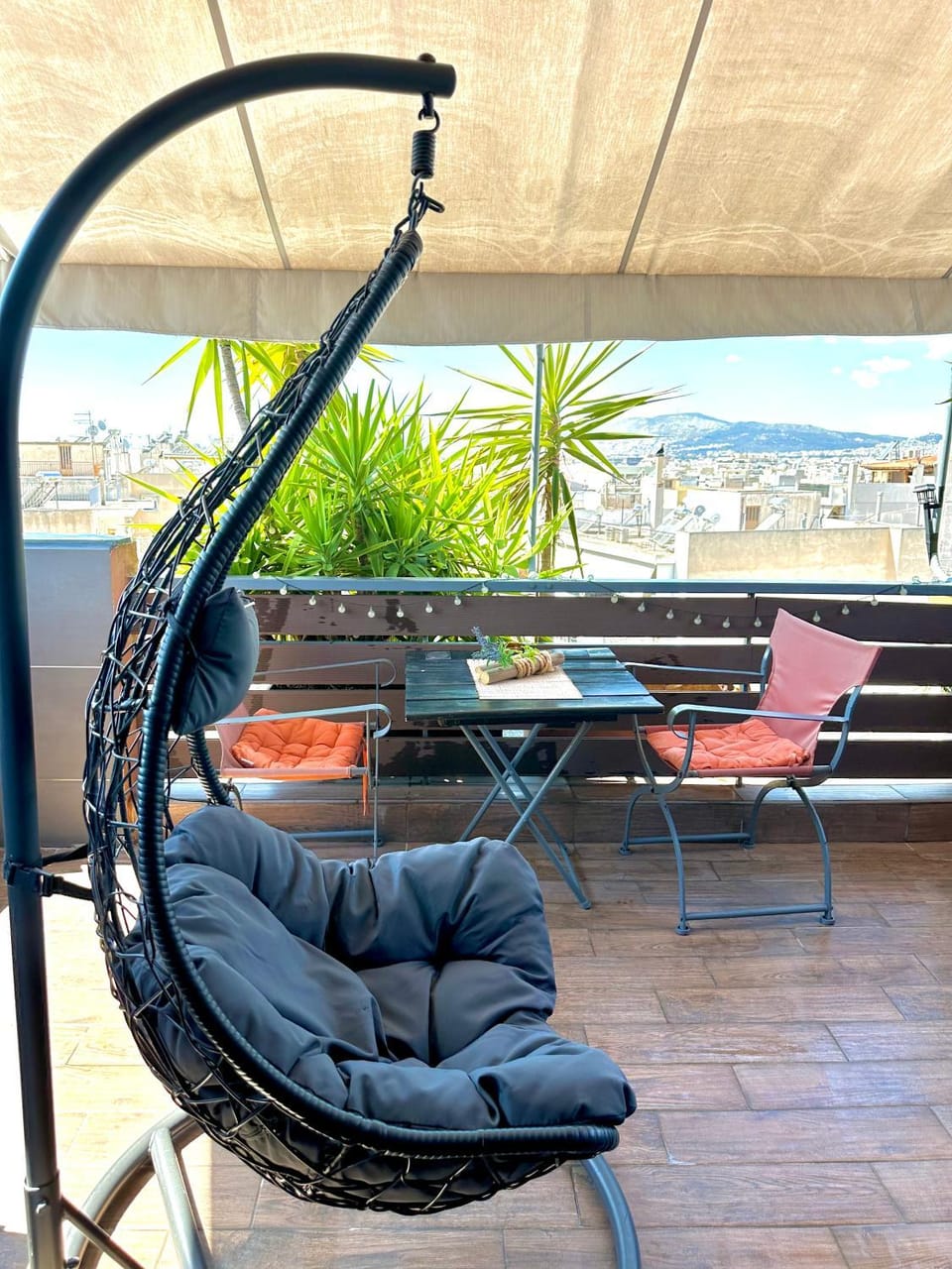 Αfrodite! Roof top studio--Wonderful city view Apartment in Athens