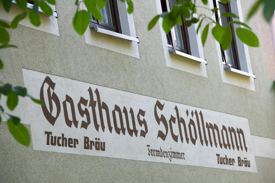 Facade/entrance, Decorative detail
