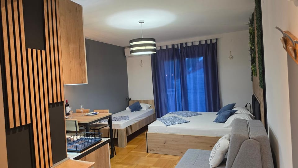 Studio apartmani Lea i Lovro Apartment in Brela