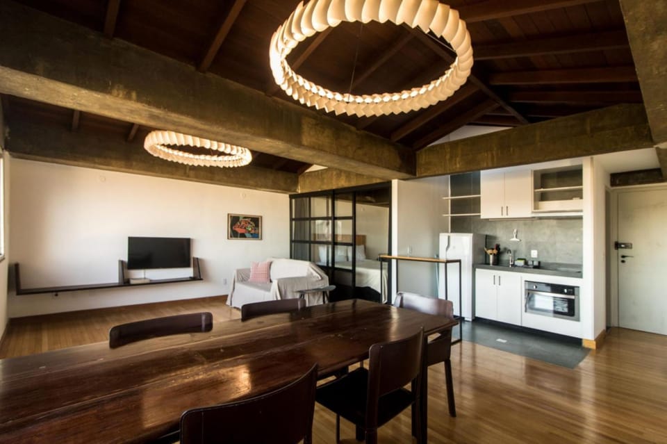 Kitchen or kitchenette, Seating area