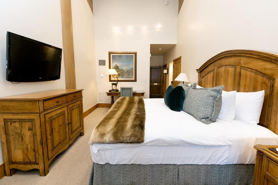 Bald Eagle Three Bedroom Suite in the Heart of Park City condo Apartment in Deer Valley