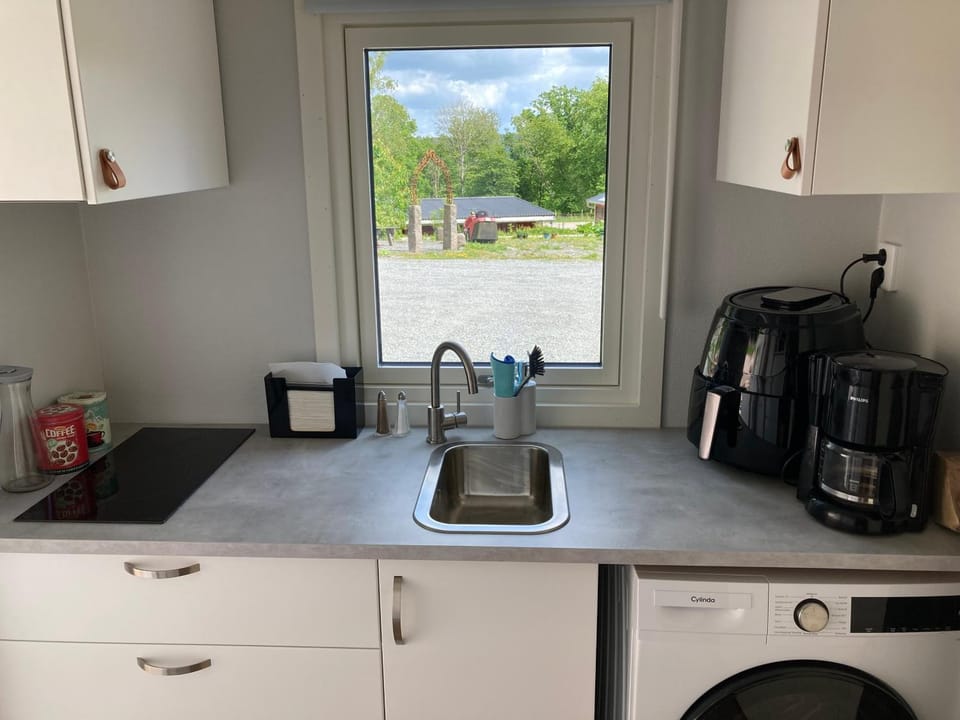 Kitchen or kitchenette, kitchen, kitchen