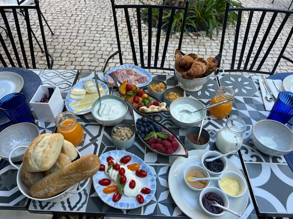 Breakfast, Continental breakfast