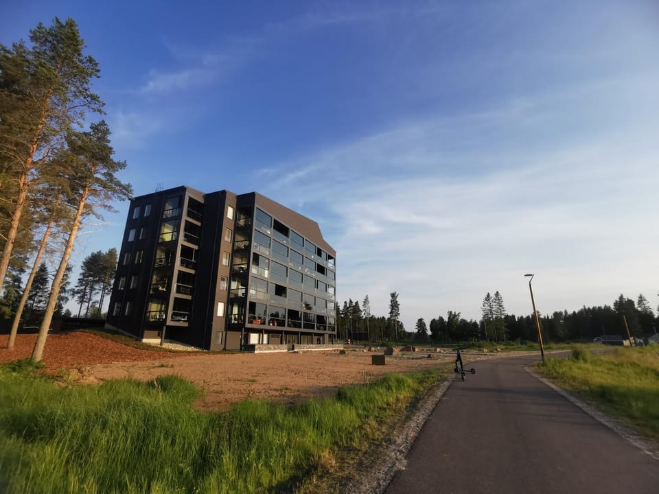 Property building, Street view