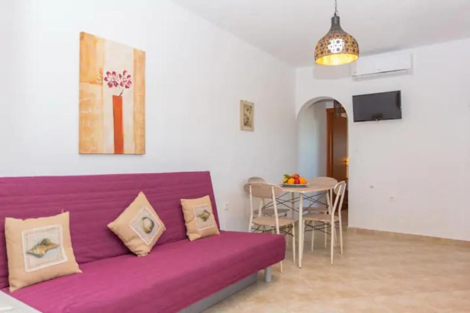 Villa Galante, (croft house nearby the sea) House in Naxos, Naxos and Lesser Cyclades, Greece