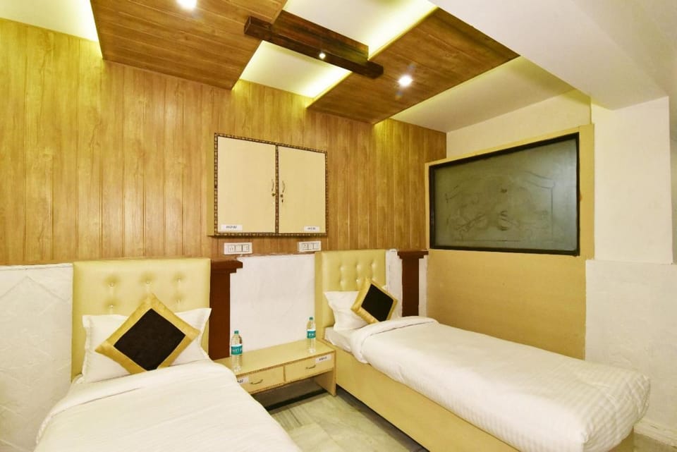 Hotel sallow International-Hotel Near Golden Temple Hotel in Punjab, India