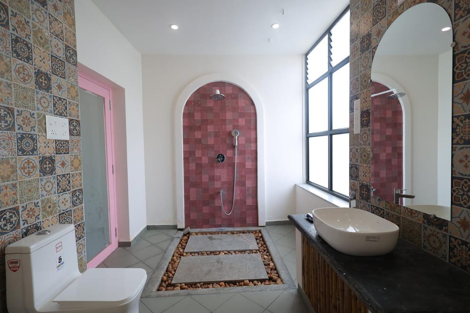 Shower, Toilet, Bathroom, towels