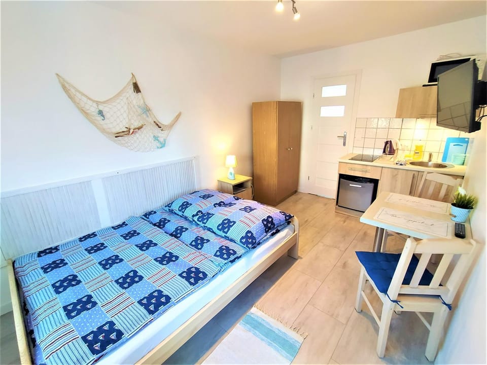 Kitchen or kitchenette, Photo of the whole room