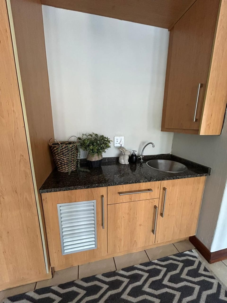 Kitchen or kitchenette, Decorative detail