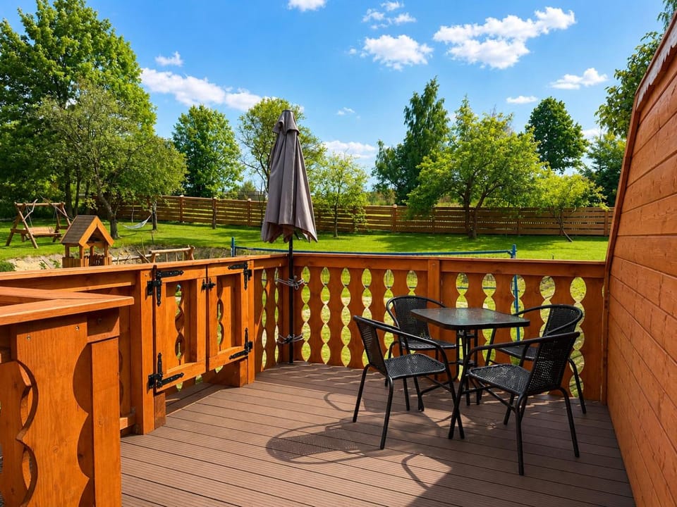 Patio, Spring, Day, Natural landscape, Garden, View (from property/room), Balcony/Terrace, Dining area, Garden view