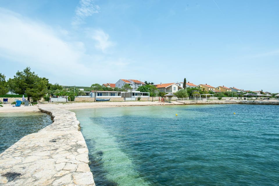 Adria Nova kamp Laguna Campground/ 
RV Resort in Šibenik-Knin County, Croatia