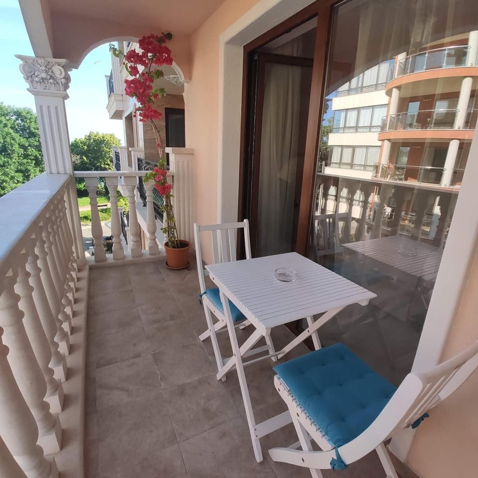 Valencia Gardens Deluxe Apartments Apartment in Nessebar