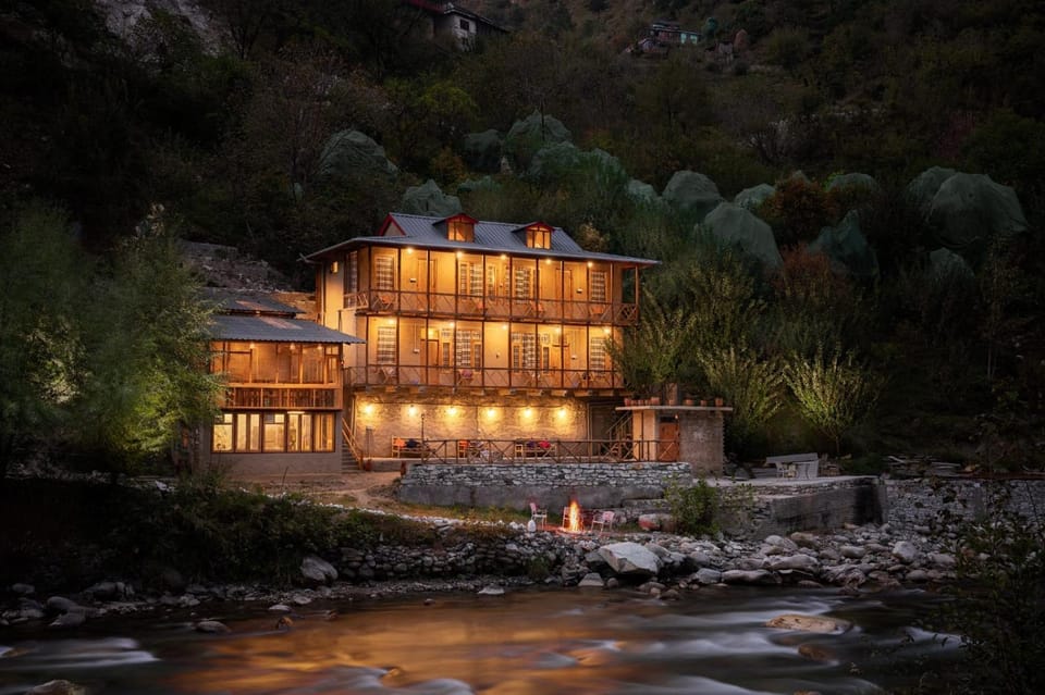 Property building, Natural landscape