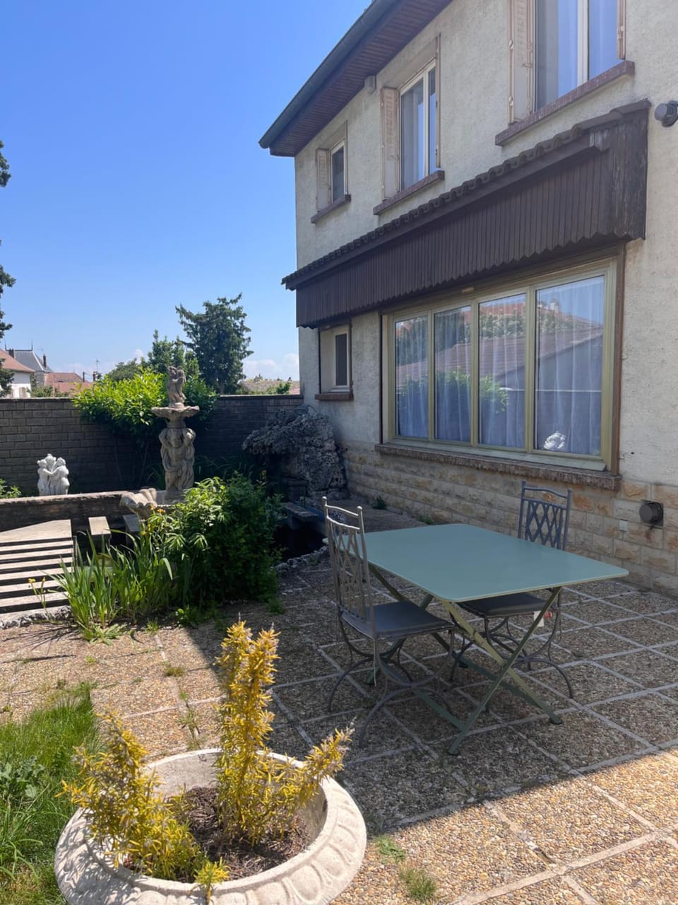 Property building, Garden