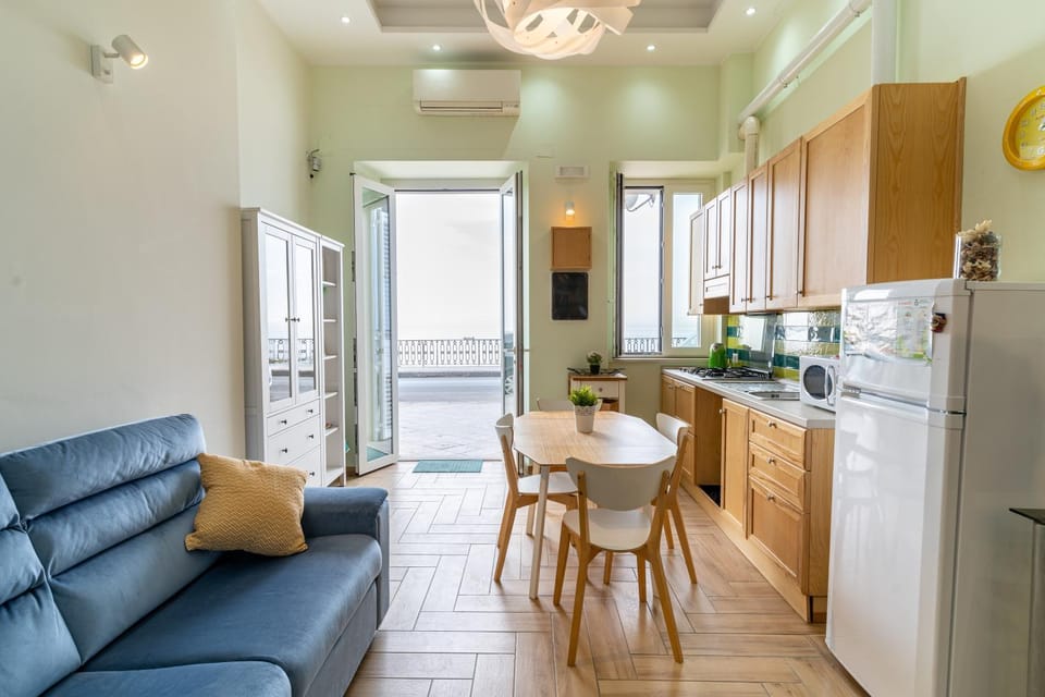 Kitchen or kitchenette, Living room, Dining area
