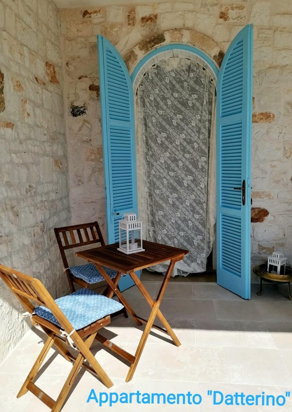 Patio, Facade/entrance