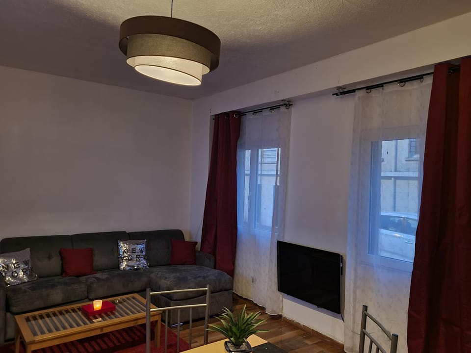 Appartement chaleureux à 35mn de Paris Apartment in Corbeil-Essonnes