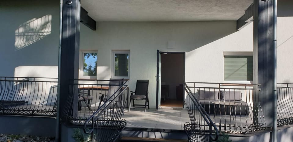 Balcony/Terrace, Seating area