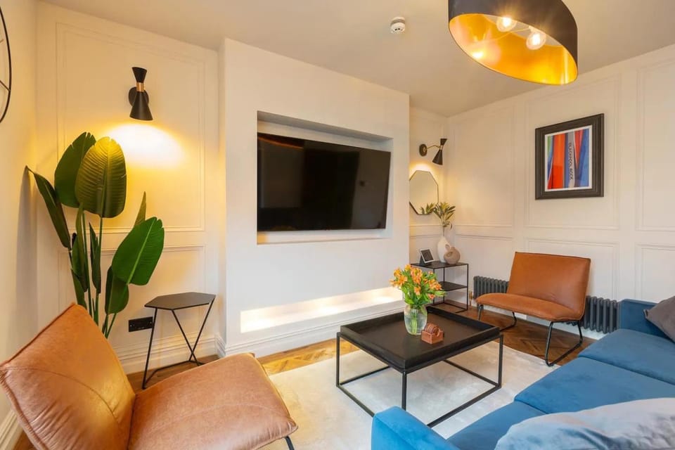 TV and multimedia, Living room, Seating area