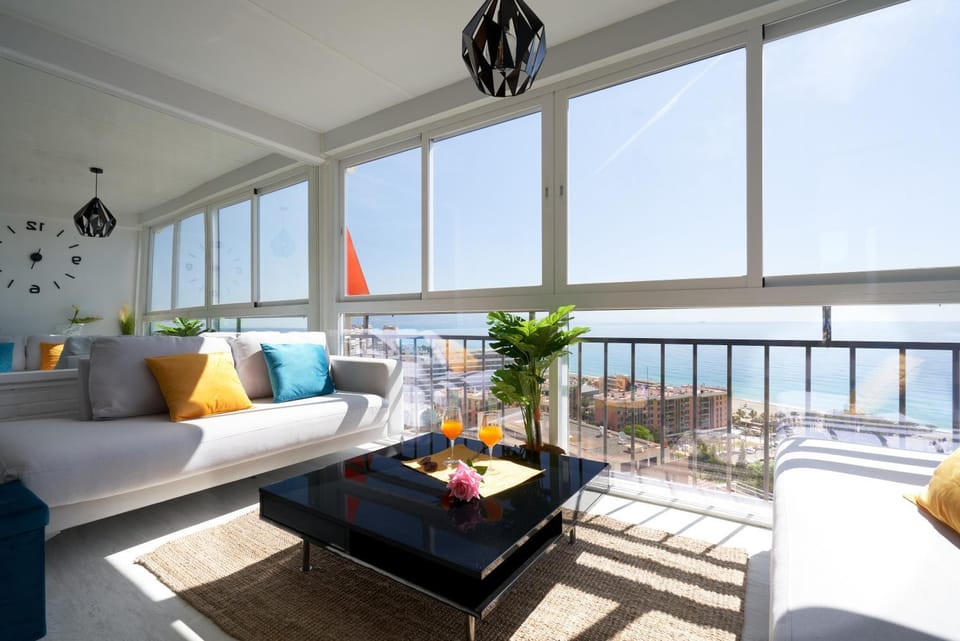 Living room, Sea view