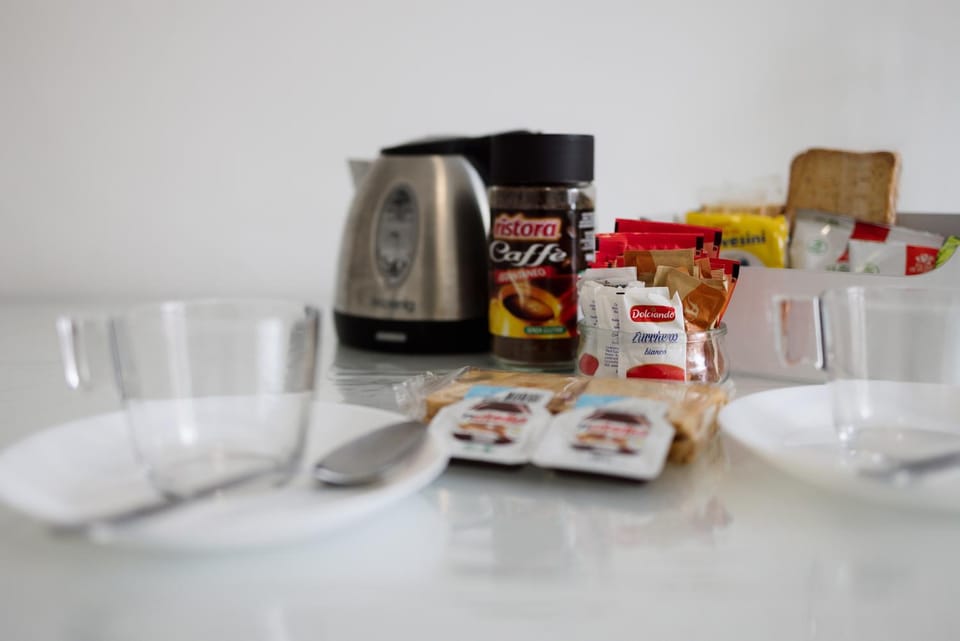 Coffee/tea facilities