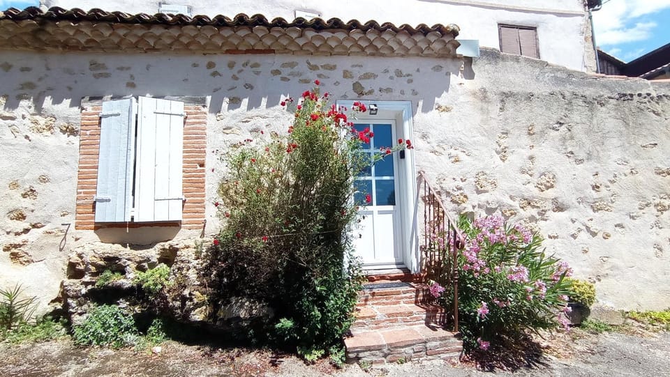 St ybars chez Annick et Alain Vacation rental in Occitanie