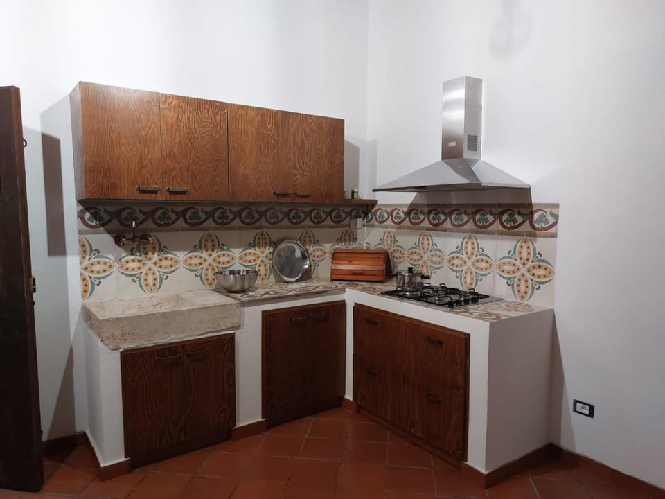 Kitchen or kitchenette, kitchen