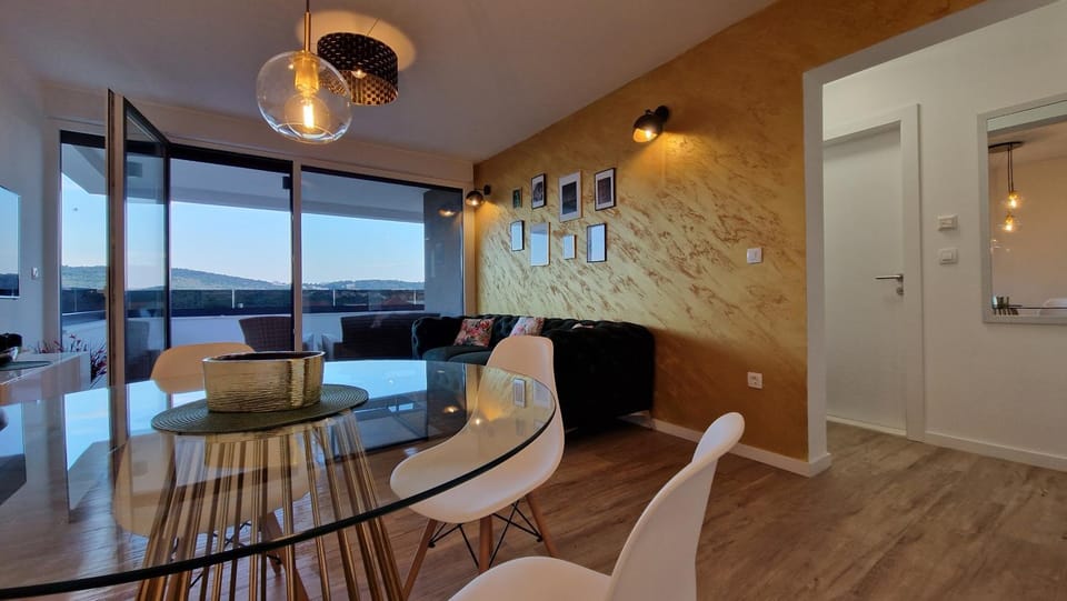 Living room, Seating area, Dining area