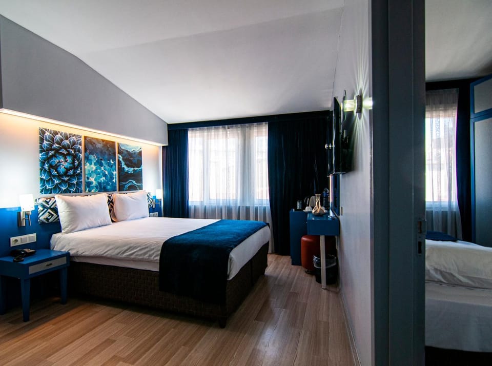 Bed, Bedroom