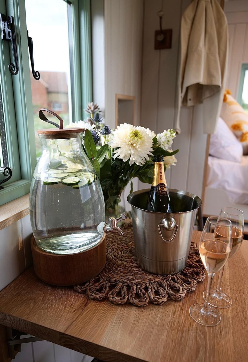 Luxury Retreat 30mins Taxi Ride From West London House in England