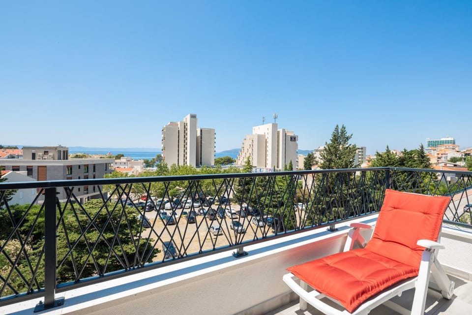 Balcony/Terrace, City view