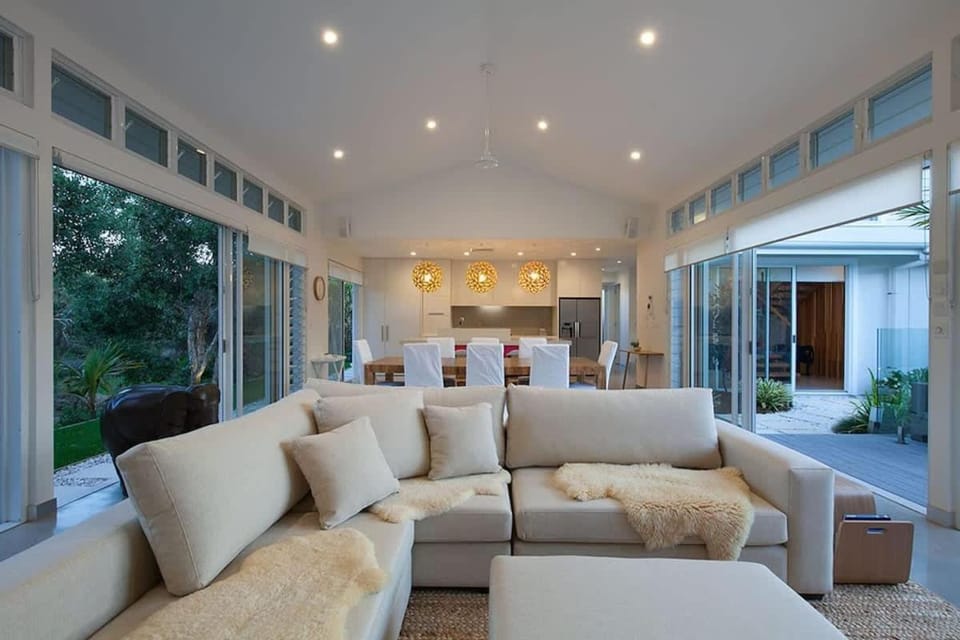White Sands Beach House House in Marcoola