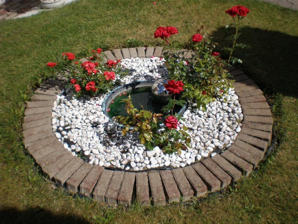 Garden, Decorative detail