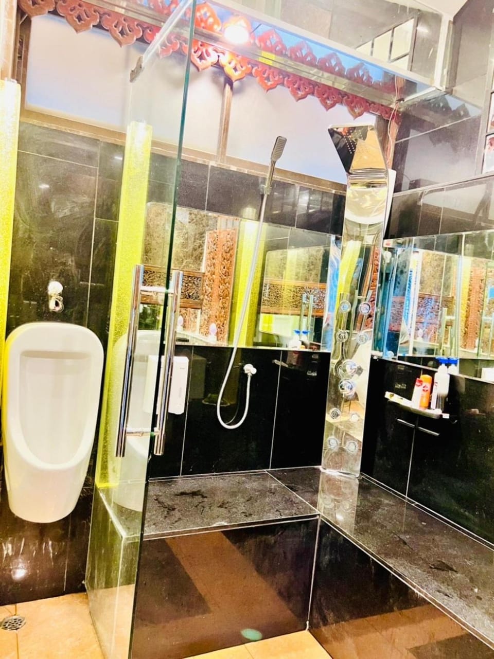 Shower, Toilet, Bathroom