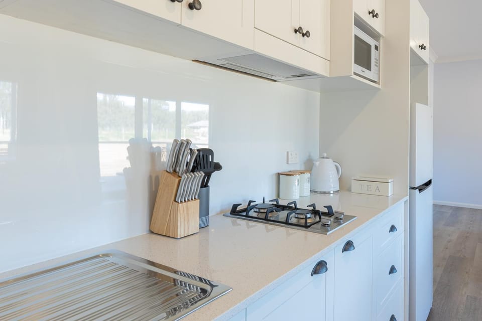 27 Rows on Hermitage House in New South Wales