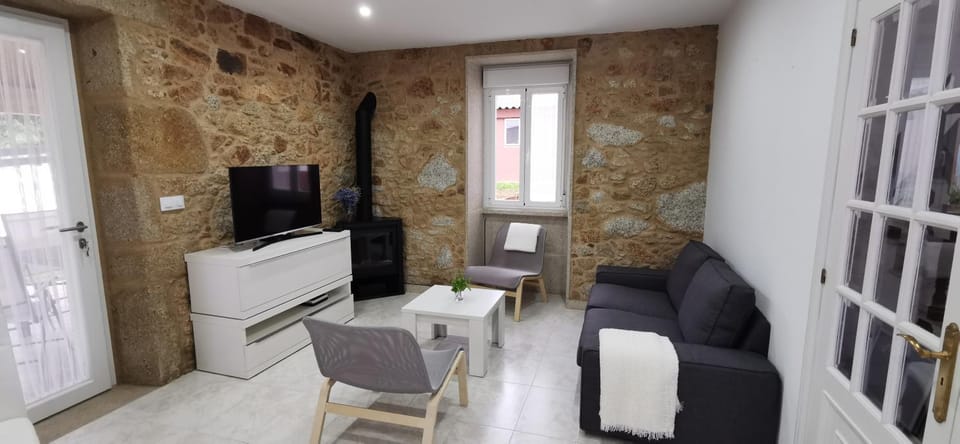 Communal lounge/ TV room, flat iron