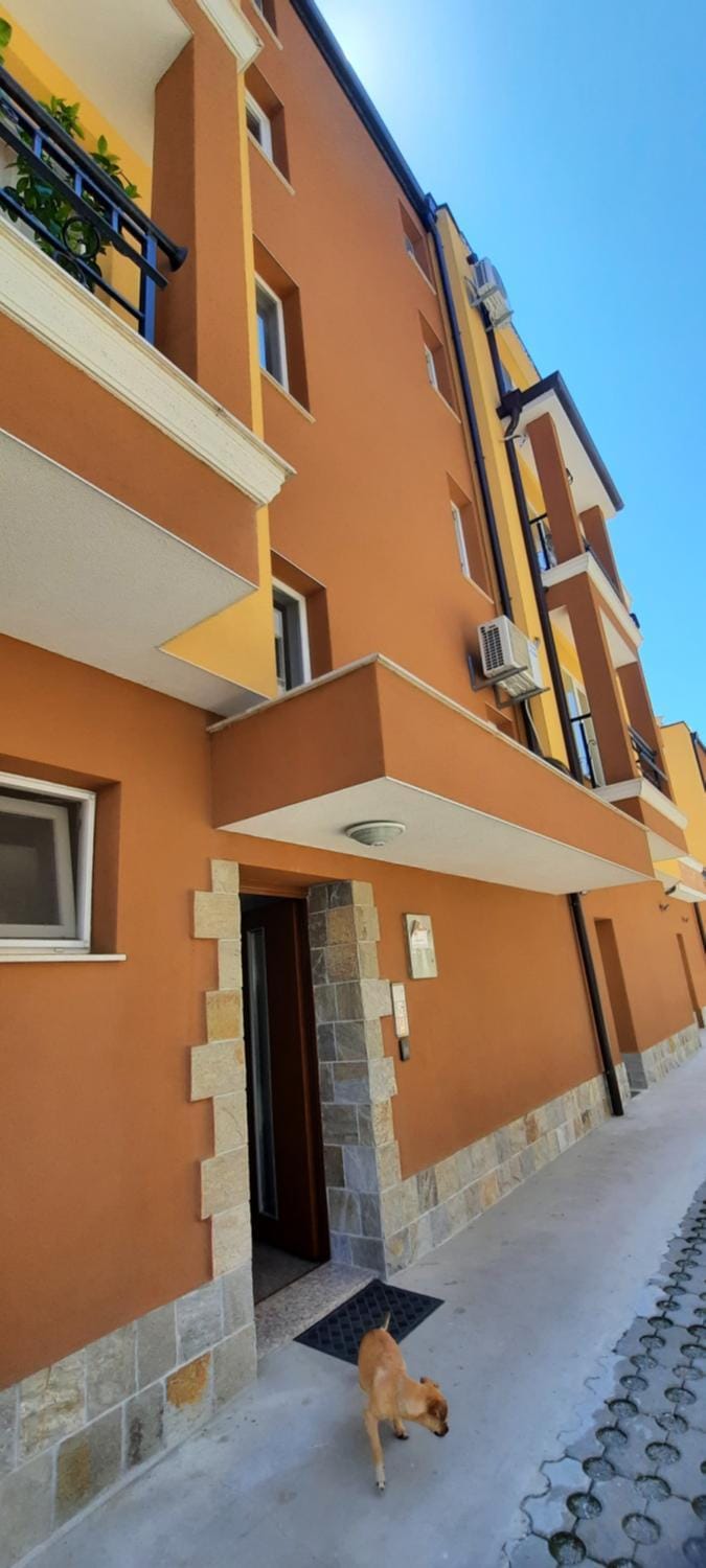 Нава 8 Apartment in Burgas