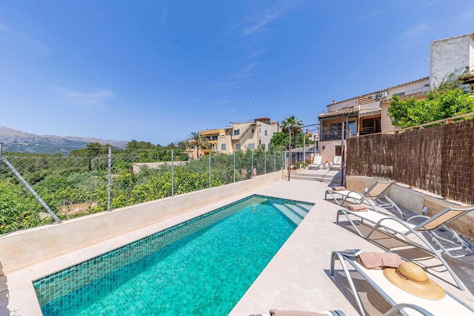 Patio, Other, Mountain view, Swimming pool, sunbed