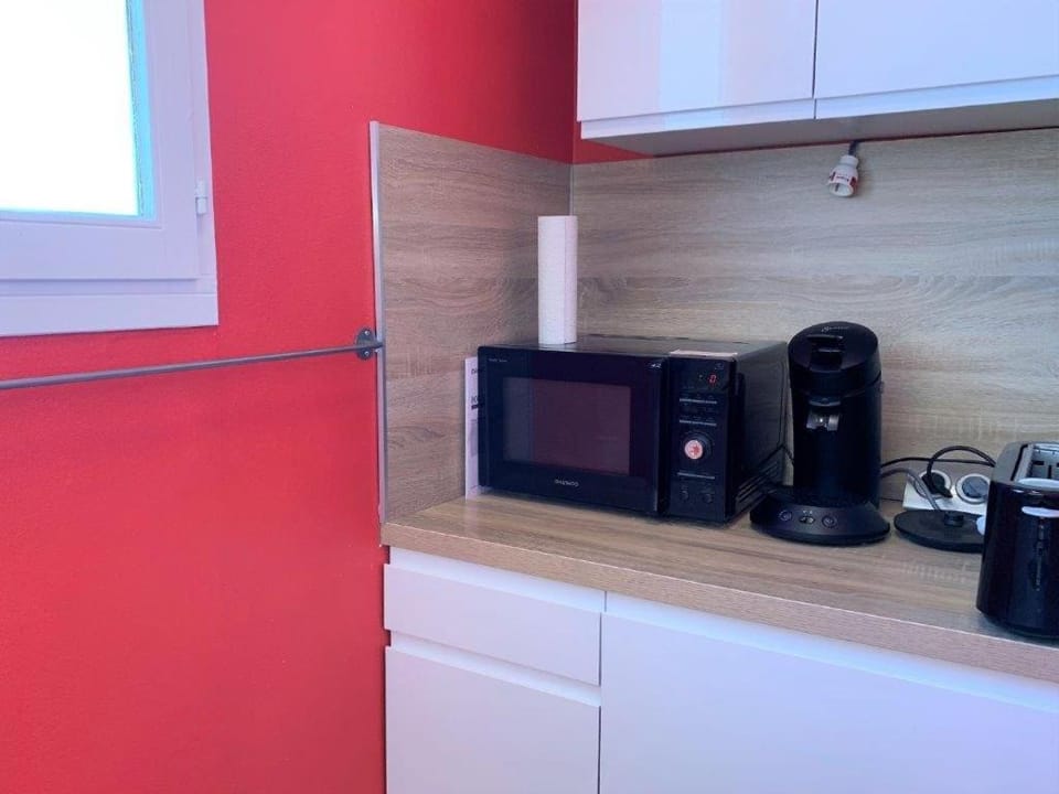 Coffee/tea facilities, Kitchen or kitchenette, minibar, toaster