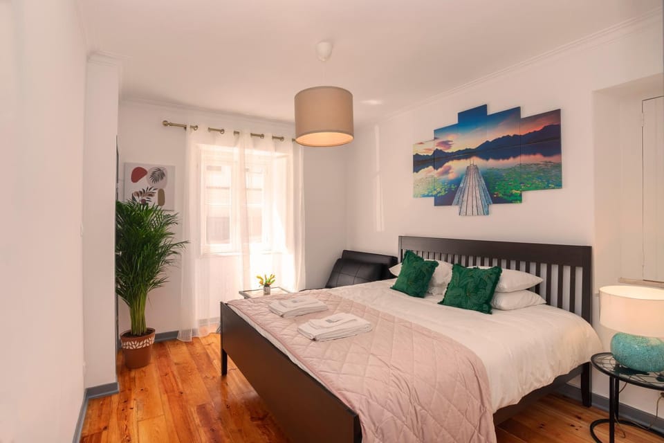 Bed, Photo of the whole room, Bedroom