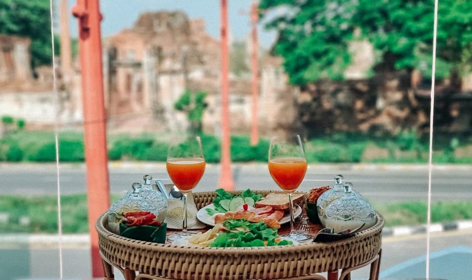 Food and drinks, Food