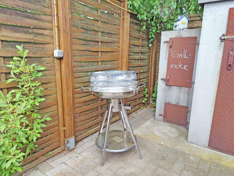 Property building, BBQ facilities