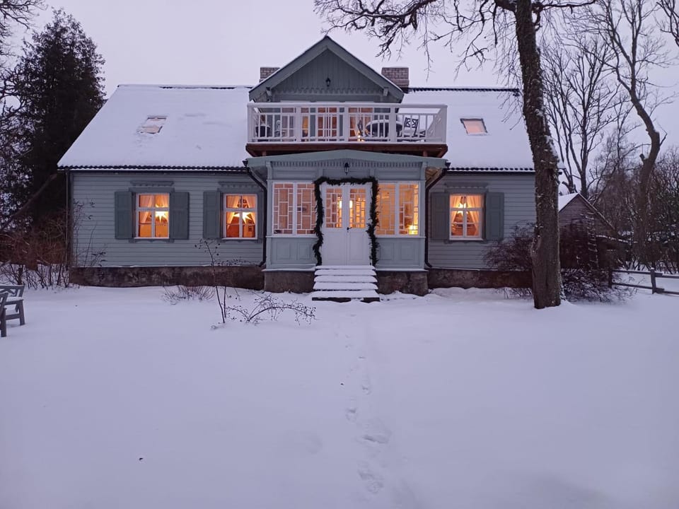 Jūras māja Ausekļi Bed and Breakfast in Latvia