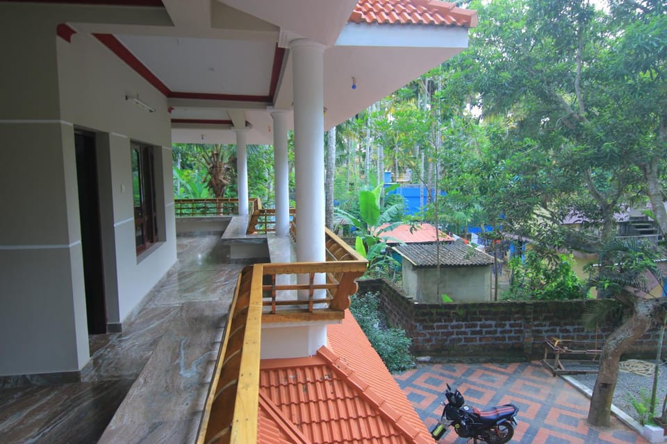 Property building, Balcony/Terrace, Balcony/Terrace