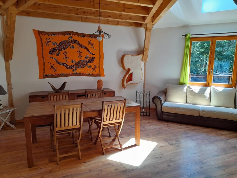 Chalet insolite au cœur des Cévennes House in Auvergne-Rhône-Alpes